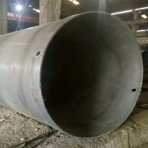 选择琼中钢护筒的材质时，主要考虑哪些因素