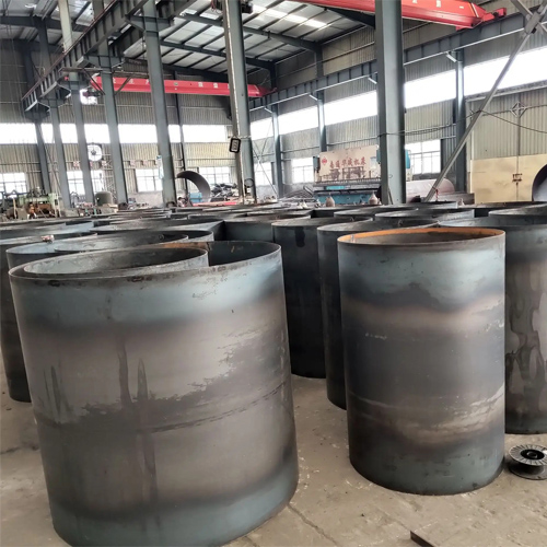 选择琼中钢护筒的材质时考虑哪些条件？