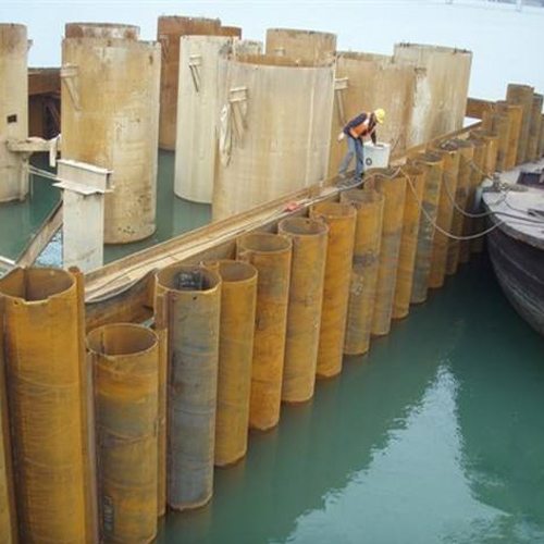 琼中钢护筒现场安装